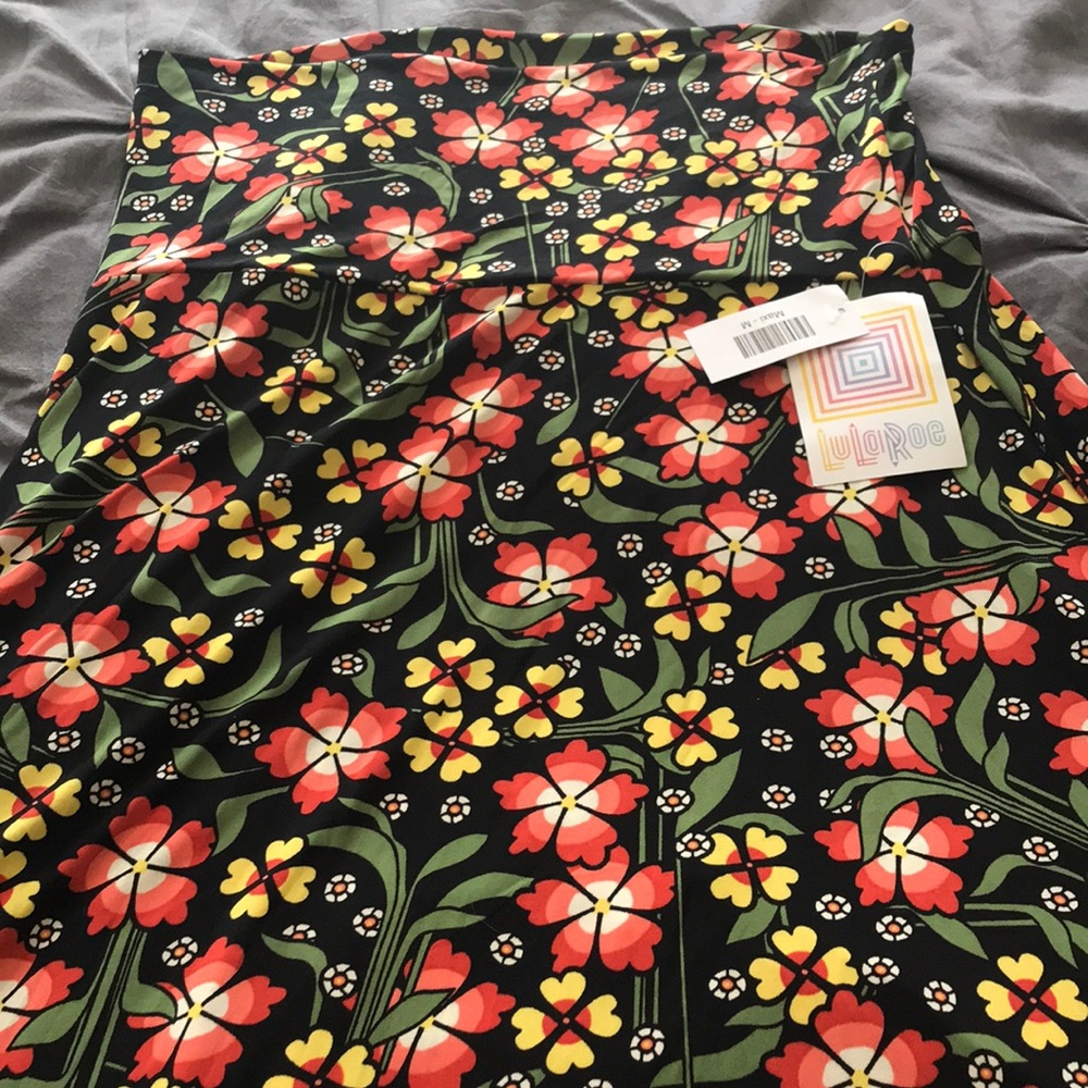 LuLaRoe Maxi skirt - size medium